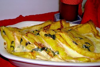 Crepes con crema di latte al basilico